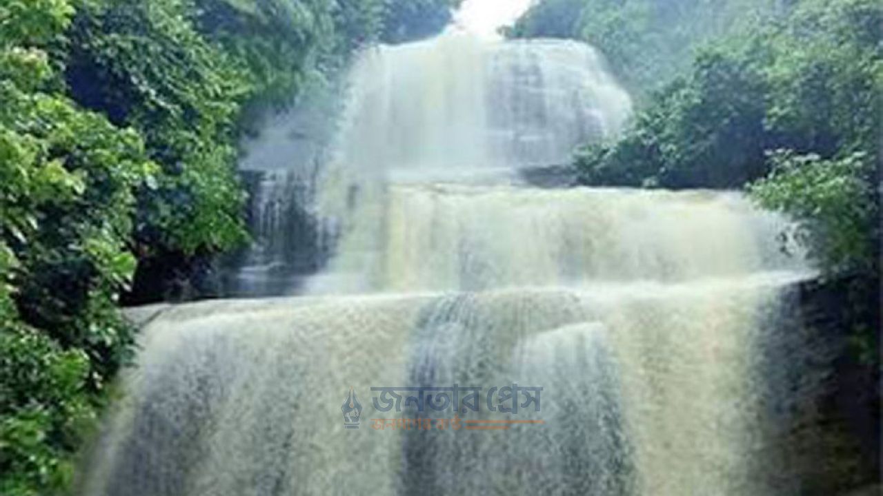 মীরসরাই-সীতাকুণ্ডের ঝর্ণায় ভ্রমণে নিষেধাজ্ঞা