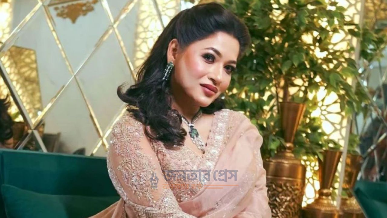 স্ক্রিনশট ফাঁস করে কুরুচিকর মন্তব্যের জবাব দিলেন অভিনেত্রী বাঁধন