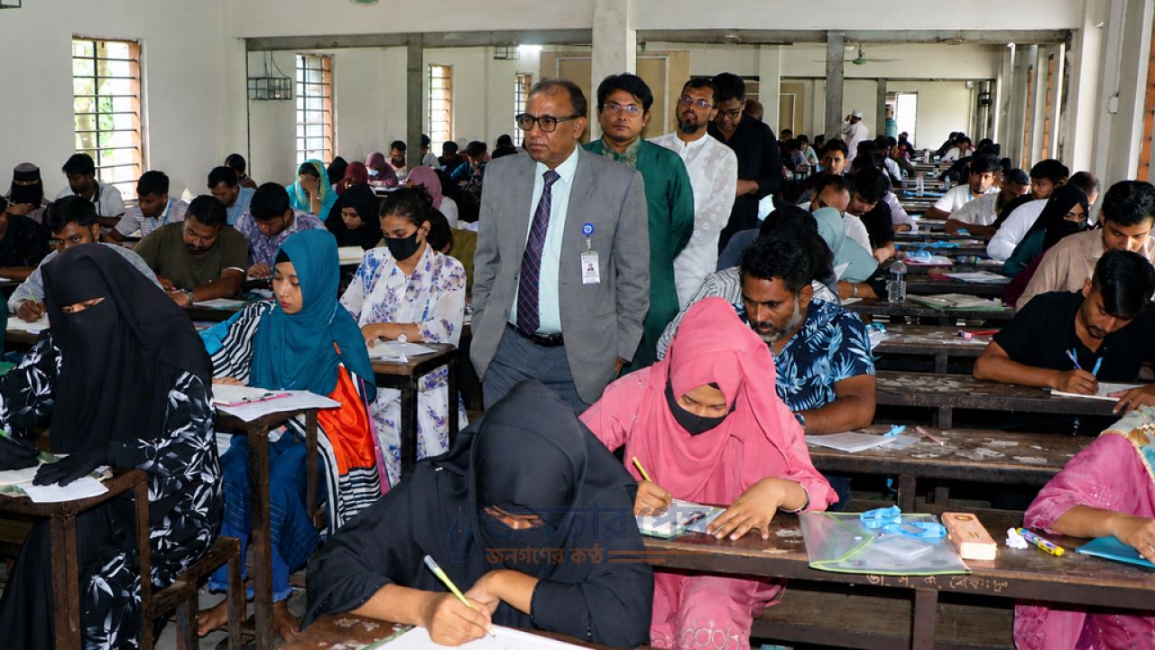 শিক্ষার্থীদের সাফল্যে পরিবার ও শিক্ষাপ্রতিষ্ঠানের সম্মিলিত ভূমিকা গুরুত্বপূর্ণ: বাউবি উপাচার্য